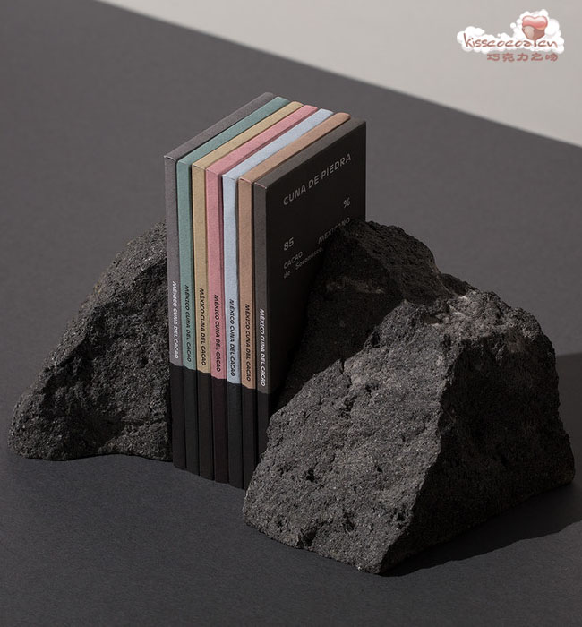 CUNA DE PIEDRA 石摇篮